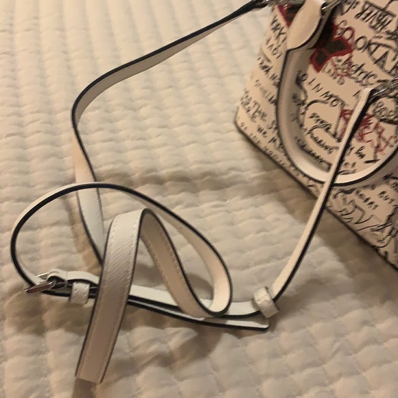 Brand new DKNY Bryant Dome Satchel graffiti!! - Picture 6 of 9